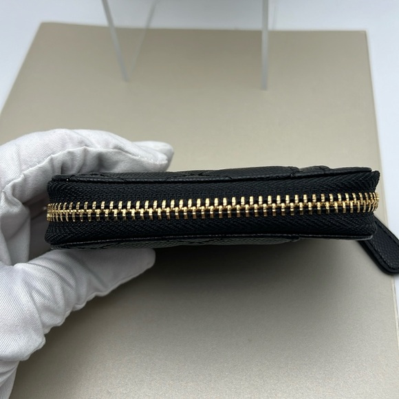 Card Holder Black Zip Around Gold CC 3 Slots Beauty Two Inside Compartments NWOT - Picture 5 of 17
